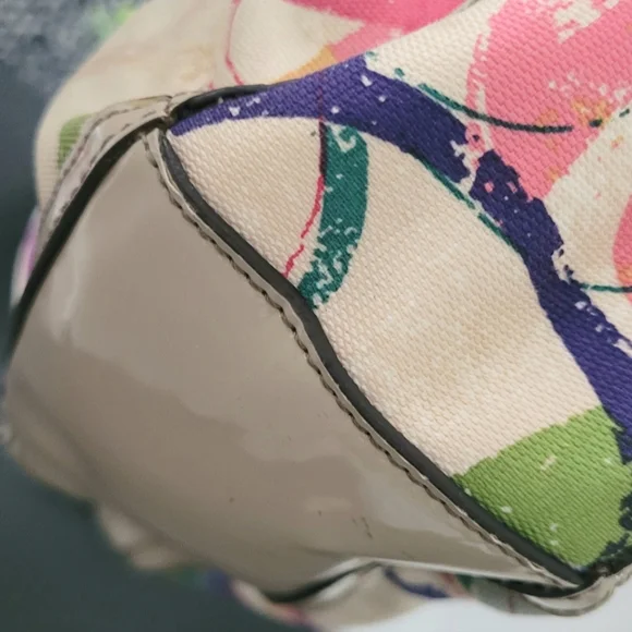 Coach Multicolor Signature Shoulder Bag - Picture 7 of 12